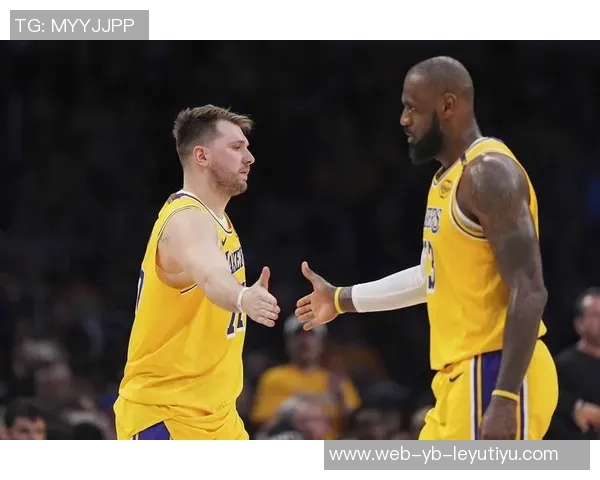 斯玛特分享与詹姆斯东契奇的趣事称其表现夸张令人捧腹大笑